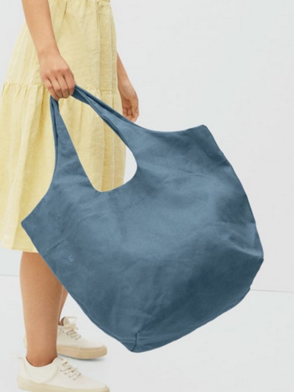 Everlane Canvas Bucket Bag - blue